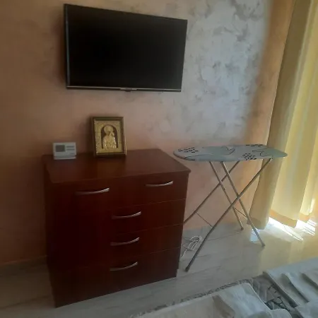 아파트 адиз 2 *